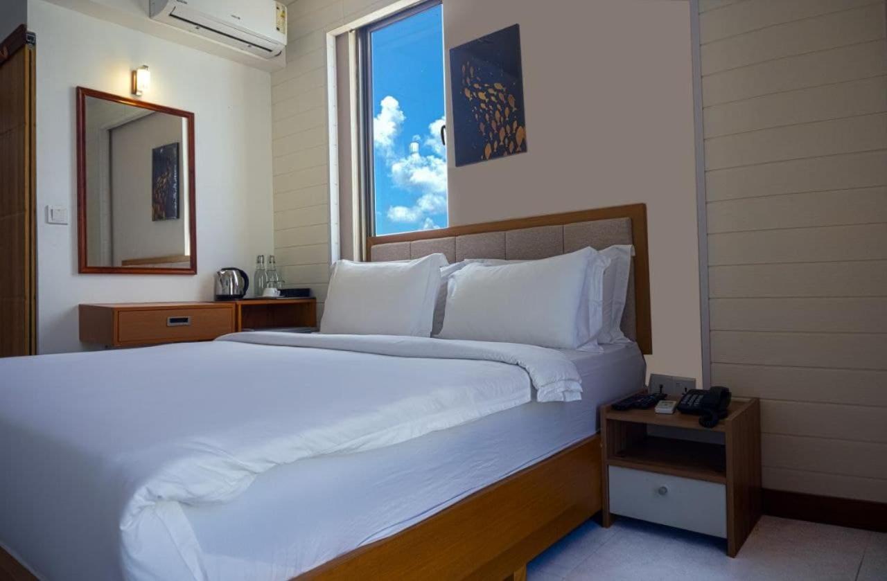 Araamview Hotel Hulhumale Exterior foto